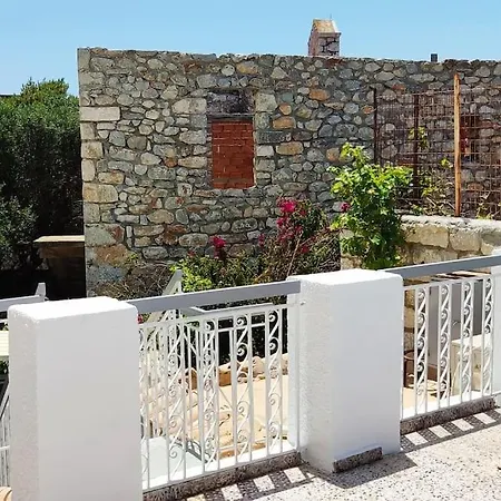 Medieval Castle Mani Hébergement de vacances