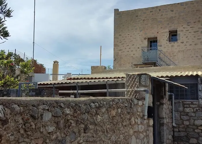 Casa de Férias Medieval Castle Mani