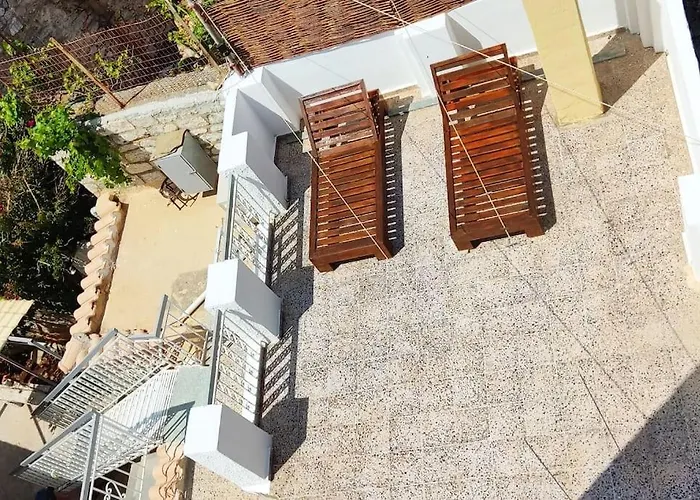 Medieval Castle Mani 펜션 *