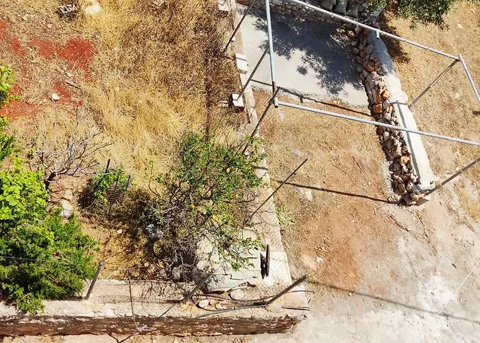 Medieval Castle Mani * Archia